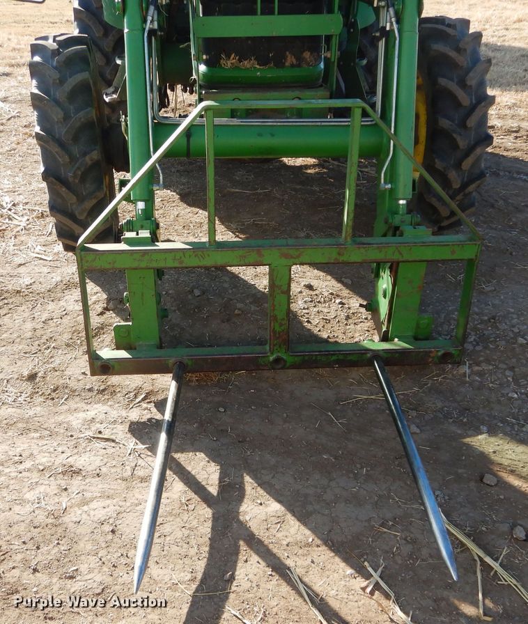 image for item GF9830 2007 John Deere 5625 tractor