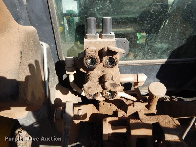 image for item GF9830 2007 John Deere 5625 tractor