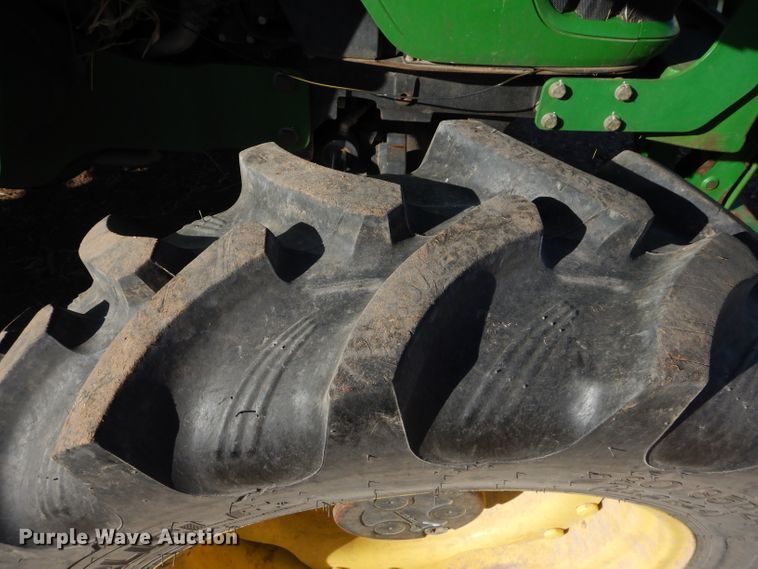 image for item GF9830 2007 John Deere 5625 tractor