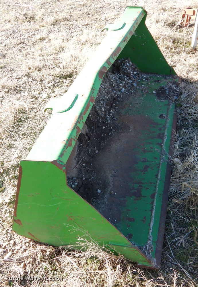 image for item GF9830 2007 John Deere 5625 tractor