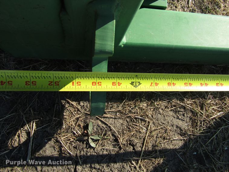 image for item GH9252 Balemaster JDH480 pallet forks