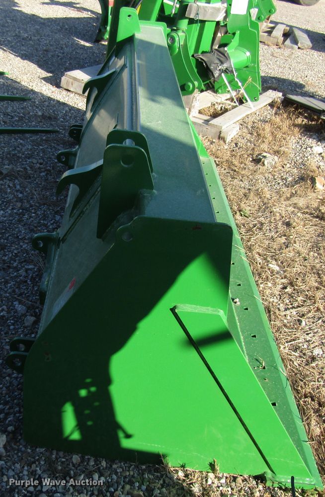 image for item GH9258 2015 John Deere BW15918 85"W bucket