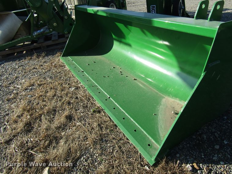 image for item GH9258 2015 John Deere BW15918 85"W bucket