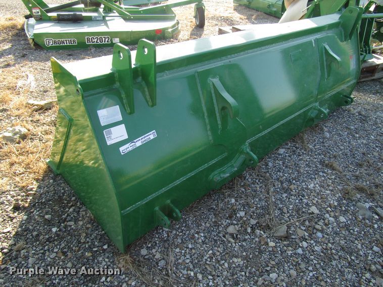 image for item GH9258 2015 John Deere BW15918 85"W bucket
