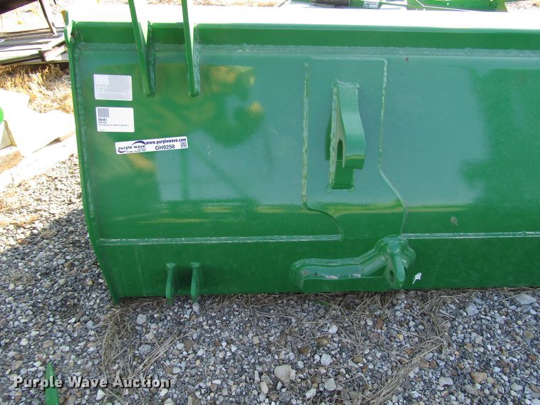 image for item GH9258 2015 John Deere BW15918 85"W bucket