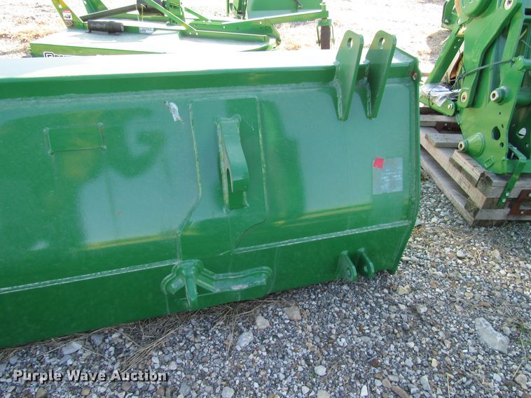image for item GH9258 2015 John Deere BW15918 85"W bucket