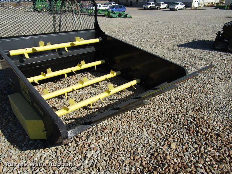 image for item GH9259 2017 MDS Roto-King RK750 round bale processor