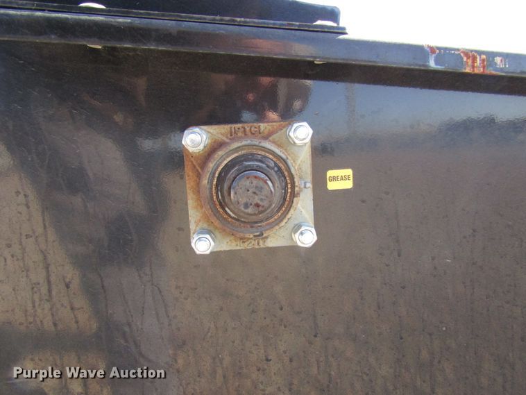 image for item GH9259 2017 MDS Roto-King RK750 round bale processor