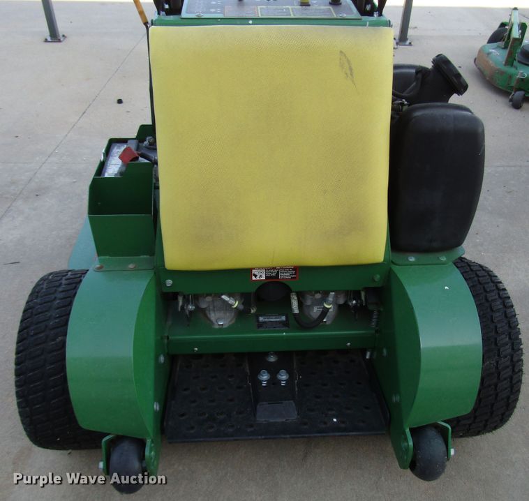 image for item GH9263 2013 John Deere QuikTrak 652B ZTR lawn mower