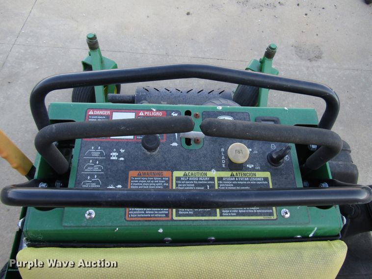 image for item GH9263 2013 John Deere QuikTrak 652B ZTR lawn mower
