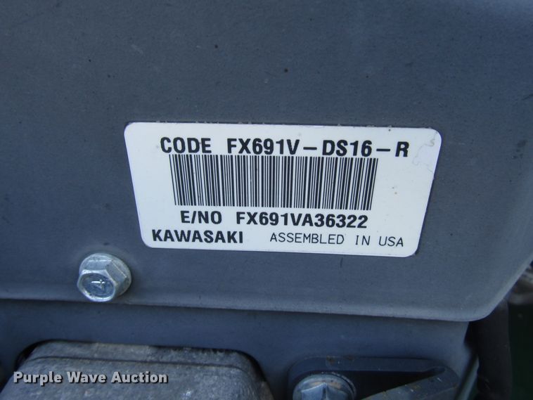 image for item GH9263 2013 John Deere QuikTrak 652B ZTR lawn mower