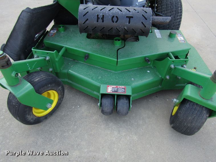 image for item GH9263 2013 John Deere QuikTrak 652B ZTR lawn mower