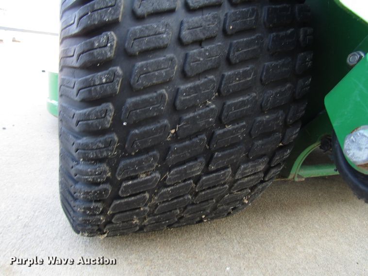 image for item GH9263 2013 John Deere QuikTrak 652B ZTR lawn mower