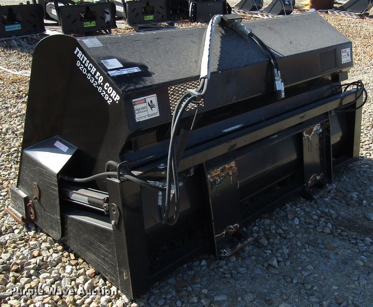 image for item GH9267 2015 Fritsch 84"W high dump bucket