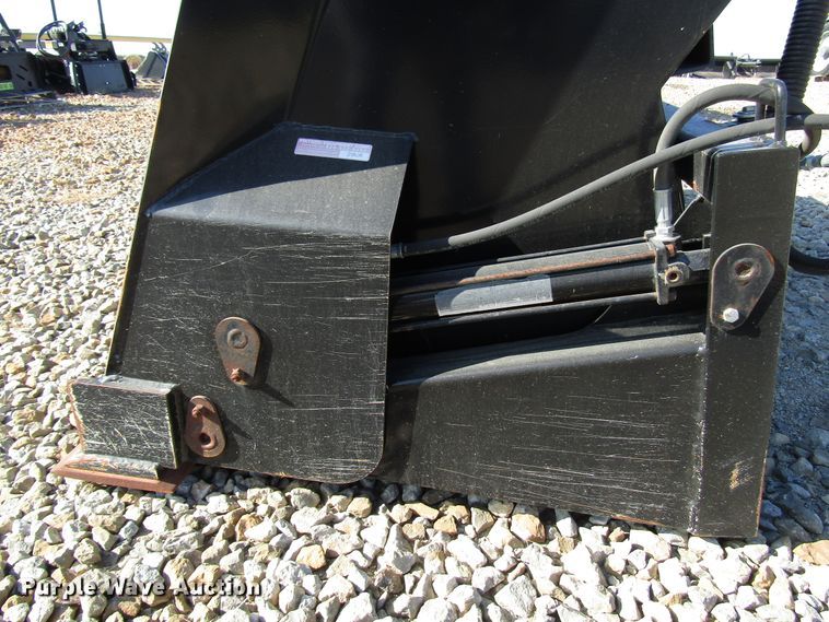 image for item GH9267 2015 Fritsch 84"W high dump bucket