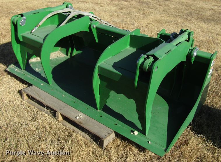 image for item GH9269 2010 Frontier AD12D 76"W grapple bucket