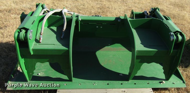 image for item GH9269 2010 Frontier AD12D 76"W grapple bucket