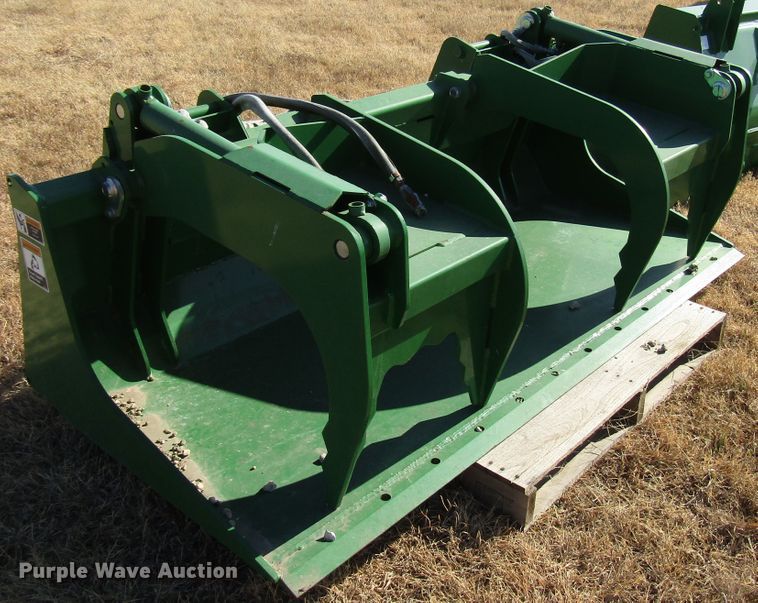 image for item GH9269 2010 Frontier AD12D 76"W grapple bucket