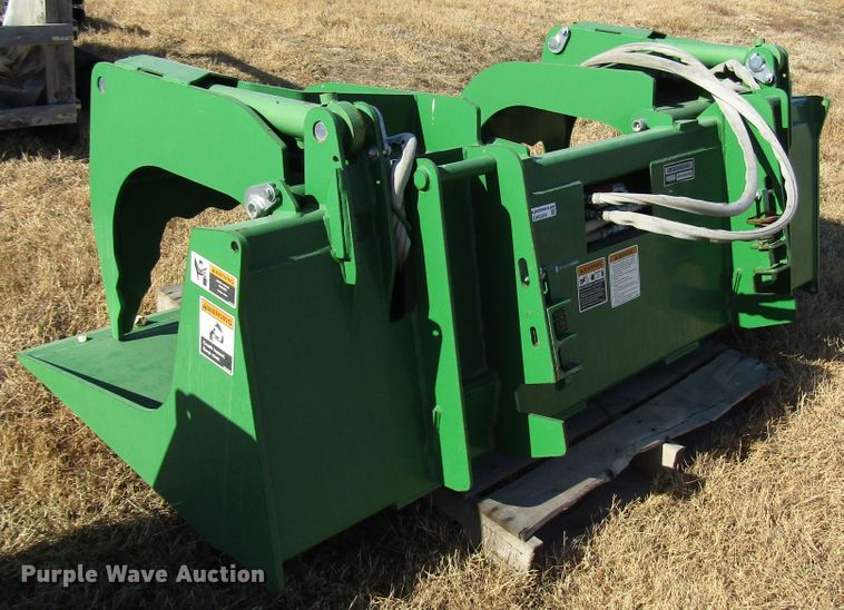 image for item GH9269 2010 Frontier AD12D 76"W grapple bucket