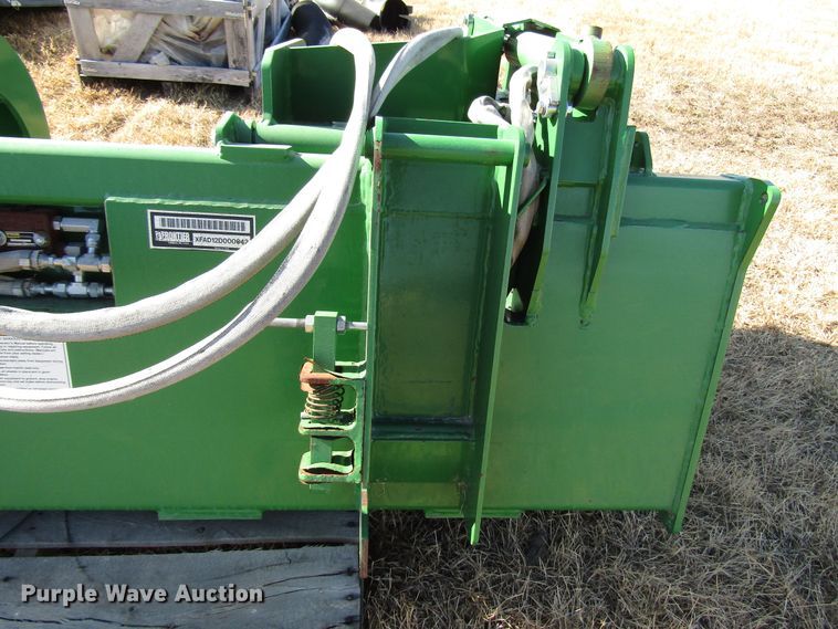 image for item GH9269 2010 Frontier AD12D 76"W grapple bucket