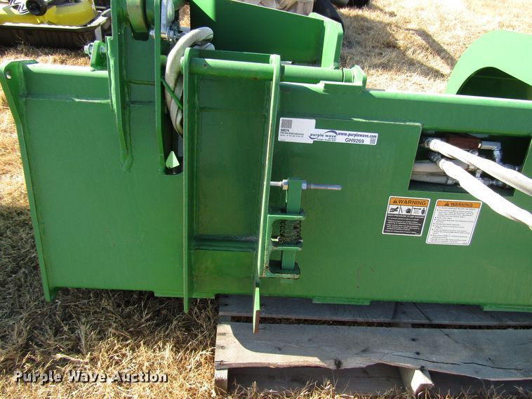 image for item GH9269 2010 Frontier AD12D 76"W grapple bucket