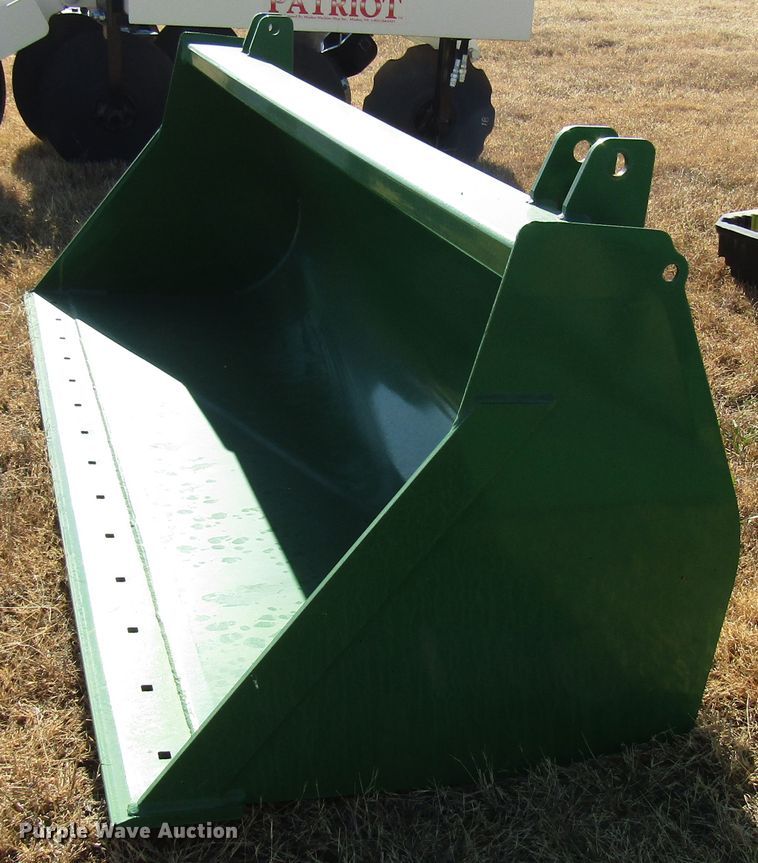 image for item GH9270 John Deere 2150MM 86"W bucket