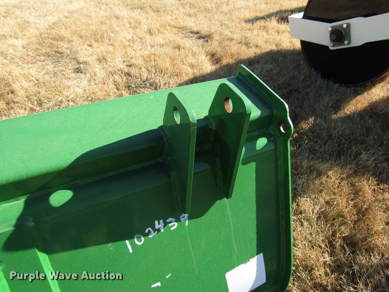 image for item GH9270 John Deere 2150MM 86"W bucket