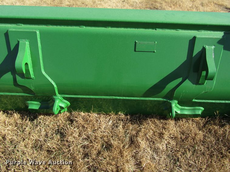 image for item GH9270 John Deere 2150MM 86"W bucket