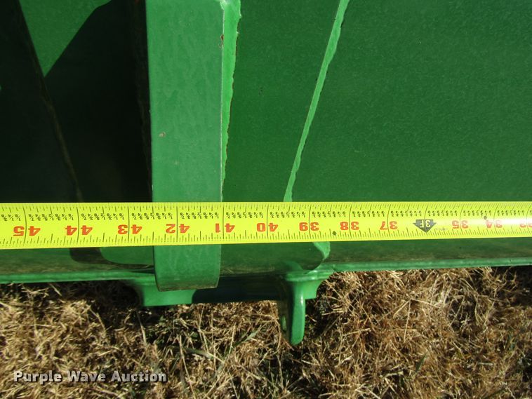 image for item GH9270 John Deere 2150MM 86"W bucket