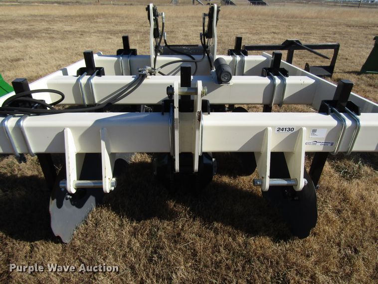 image for item GH9272 2016 Patriot 3Bar track closer