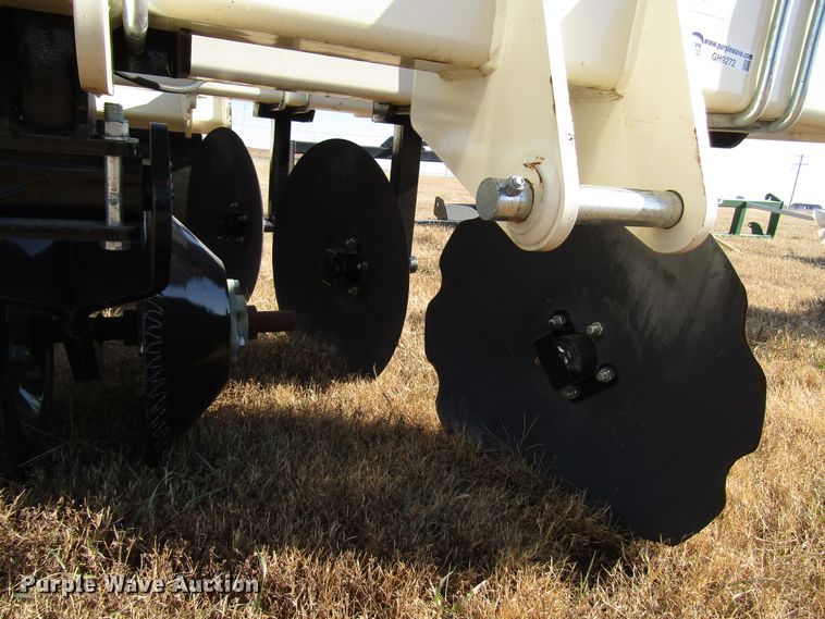 image for item GH9272 2016 Patriot 3Bar track closer