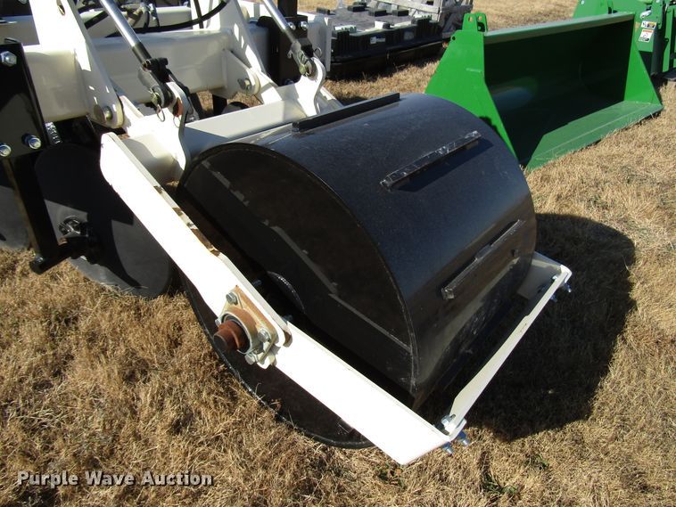 image for item GH9272 2016 Patriot 3Bar track closer