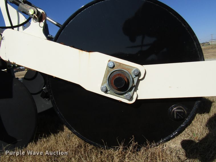 image for item GH9272 2016 Patriot 3Bar track closer