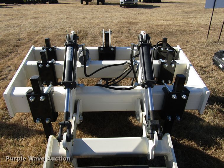 image for item GH9272 2016 Patriot 3Bar track closer