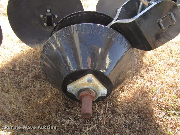 image for item GH9272 2016 Patriot 3Bar track closer