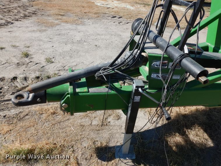 image for item GJ9027 Brent 882 grain cart