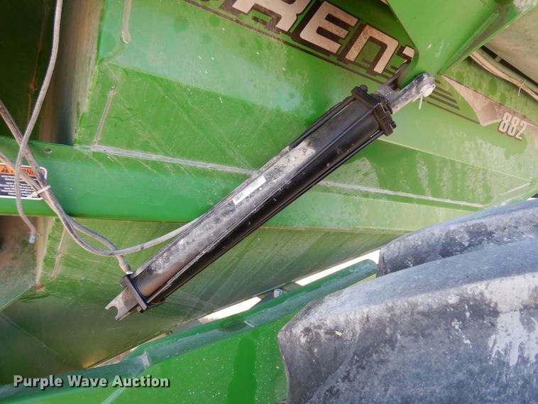 image for item GJ9027 Brent 882 grain cart