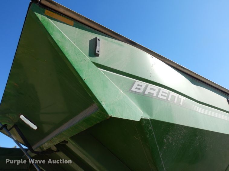 image for item GJ9027 Brent 882 grain cart