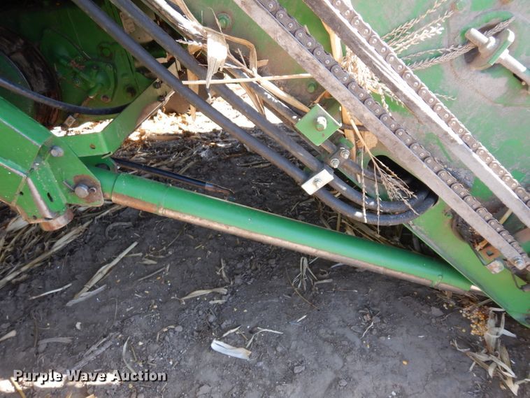 image for item GJ9028 1995 John Deere 9500 combine