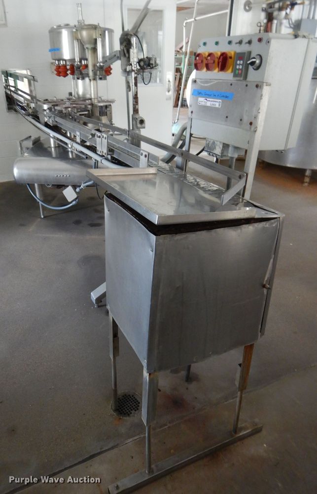 image for item GJ9935 Federal seven head bottle filler