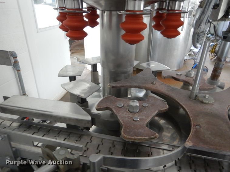 image for item GJ9935 Federal seven head bottle filler