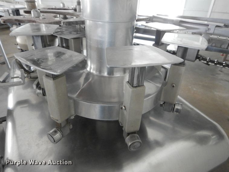 image for item GJ9935 Federal seven head bottle filler