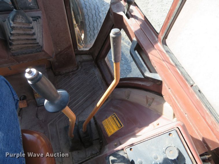 image for item H1183 1991 Case 580 Super K landscape tractor