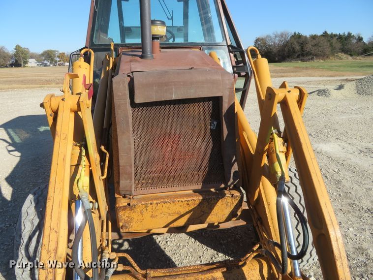 image for item H1183 1991 Case 580 Super K landscape tractor