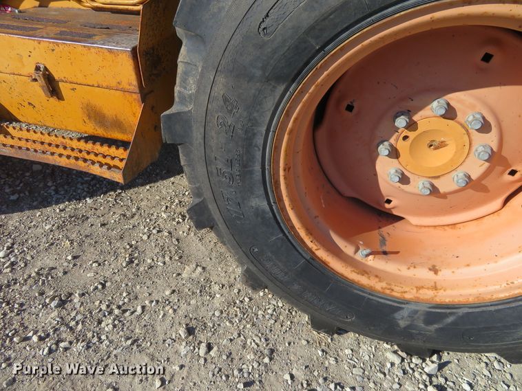 image for item H1183 1991 Case 580 Super K landscape tractor