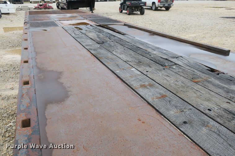 image for item DB10131 1989 Trail King HT Series 20 drop deck equipment trailer