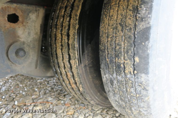 image for item DB10131 1989 Trail King HT Series 20 drop deck equipment trailer