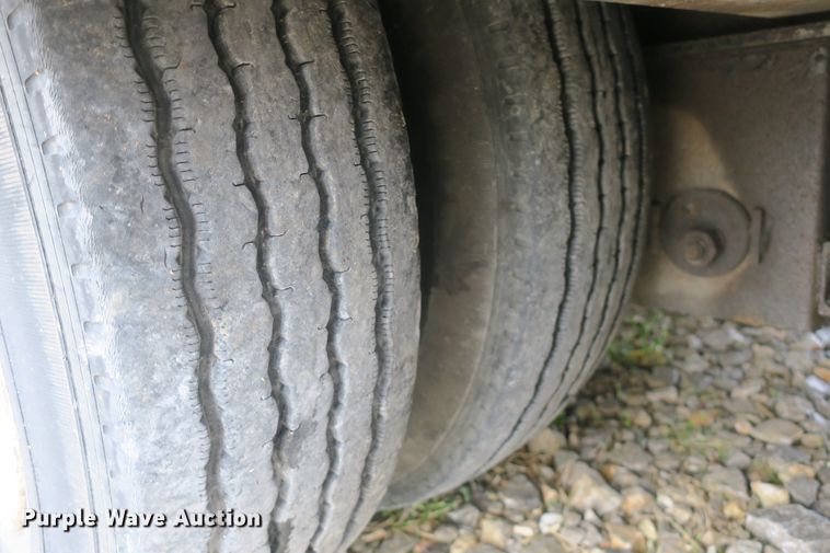 image for item DB10133 1999 Trail-Eze 190 drop deck equipment trailer