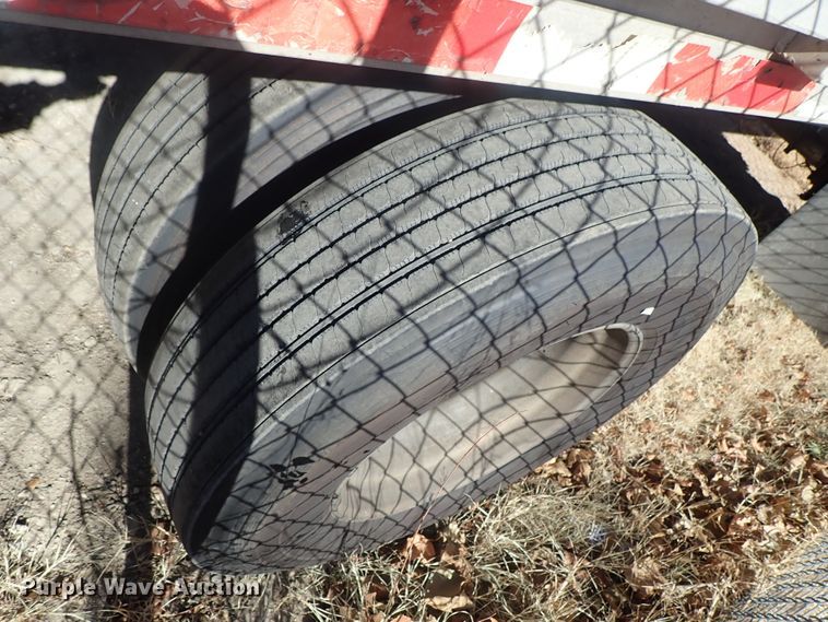 image for item DB7540 1999 Chaparral flatbed trailer