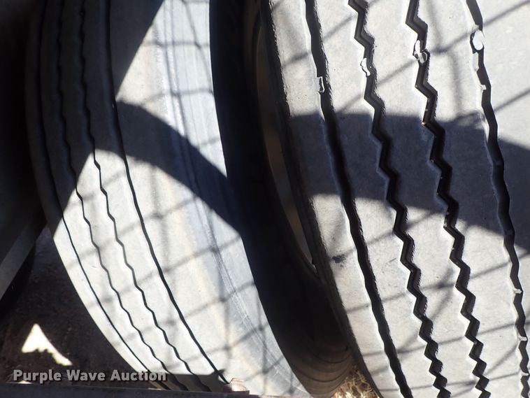 image for item DB7540 1999 Chaparral flatbed trailer